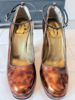 Prada Metallic Brown Tortoiseshell Platform Pumps with Black Ankle Strap